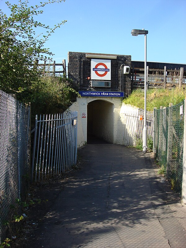 File:Northwick Park tube station 3.jpg