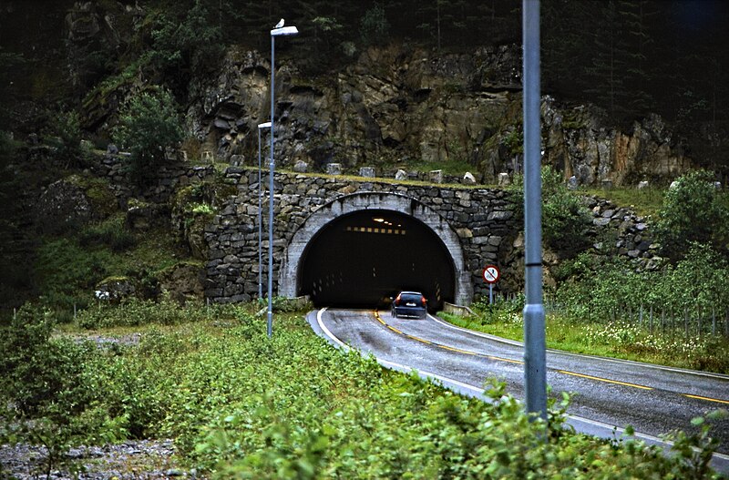 File:Norwegen 1998 (151) Gudvangatunnel (37018768726).jpg