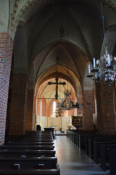 File:Nousiainen Church, interior.jpg