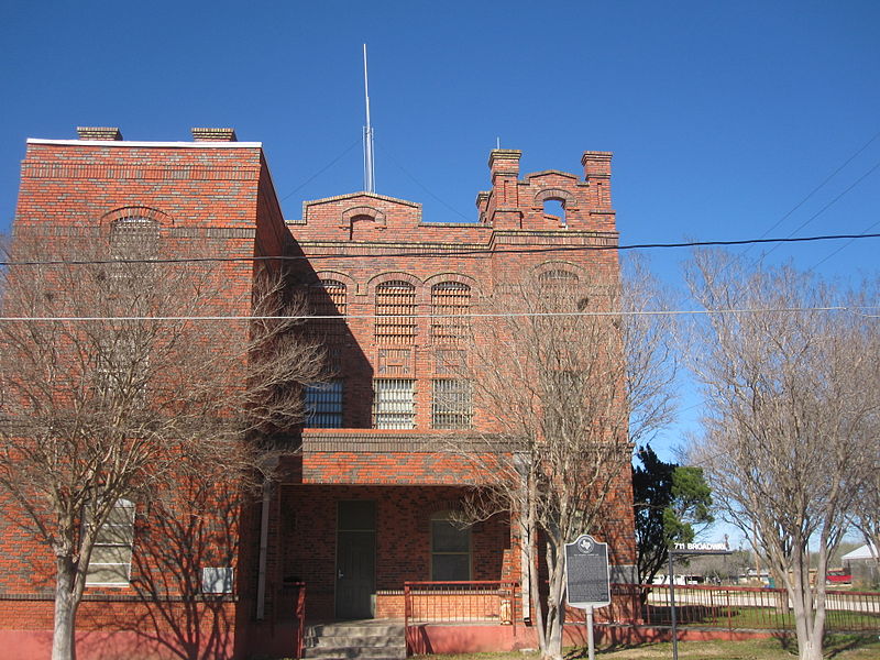 File:Old Atascosa County Jail, Jourdanton, TX IMG 2529.JPG