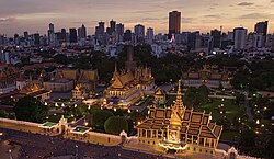Phnompen: Földrajz, Népesség, Történelem