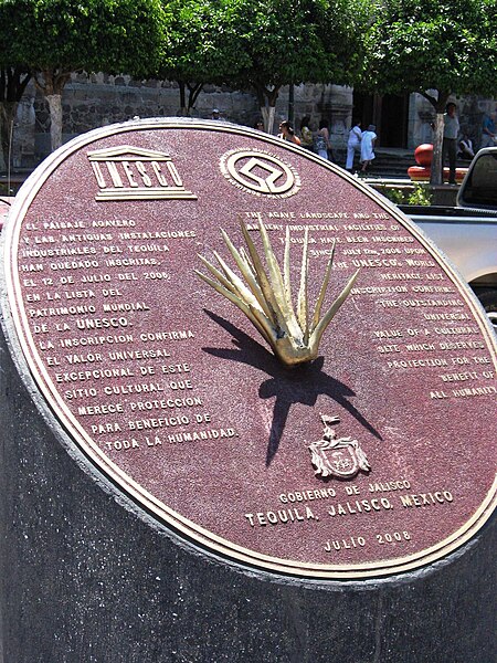 Plaque commemoration Tequila's inclusion into the World Heritage List