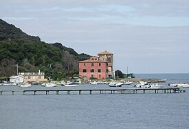 Porto e Torre di Baratti (LI).jpg
