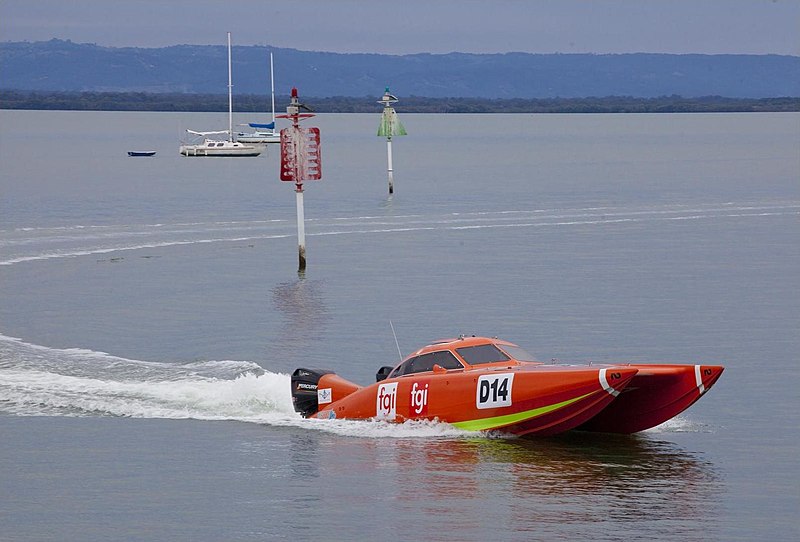 File:Power Boat Racing Redcliffe Friday-40 (4999543898).jpg