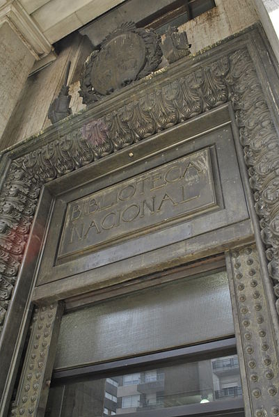 File:Puerta de la Biblioteca Nacional.JPG