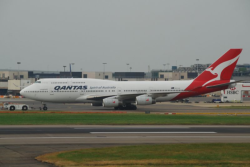 File:Qantas Boeing 747-438; VH-OJU@LHR;06.06.2010 577aa (4694710106).jpg