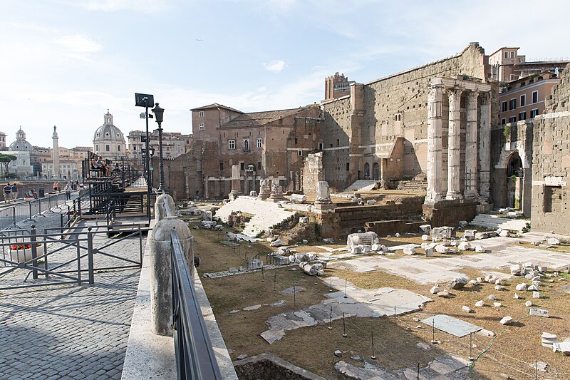 File:Rome, Trajan's Market - 381 (19066271398).jpg