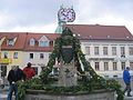 Marktbrunnen, Schmuck für das 20. Osterbrunnensingen des Gemischten Chores Ruhland und das 50-jährige Bestehen des Chores