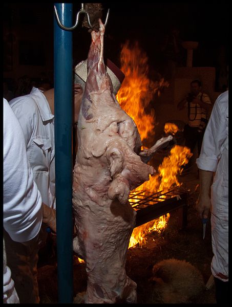 File:Samaritans' Passover at Mount Gerizim (5671704586).jpg