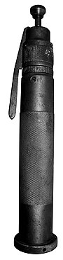 Captive bolt pistol Schlachtschussapparat (modified).jpg
