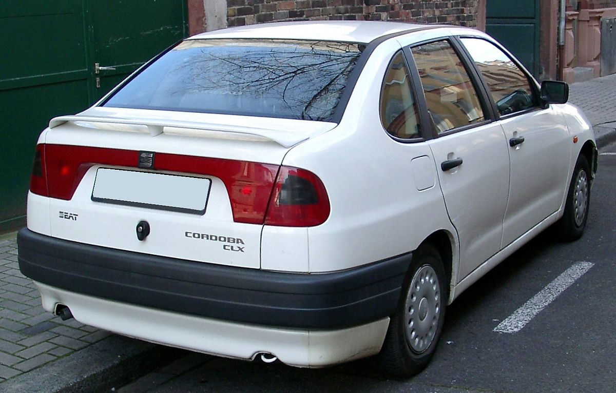 Fichier:Seat Cordoba rear 20080328.jpg — Wikipédia