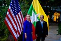 Sekreter Clinton ve Birmanya Devlet Başkanı Thein Sein Fotoğraf İçin Poz Verdi (7564050644) .jpg