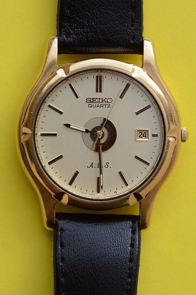 File:Seiko Quartz . 7M22-8A20,  - Wikimedia Commons