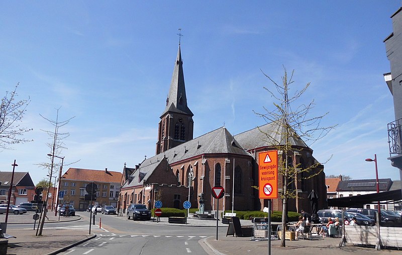 File:Sint-Amanduskerk in Meulebeke.jpg