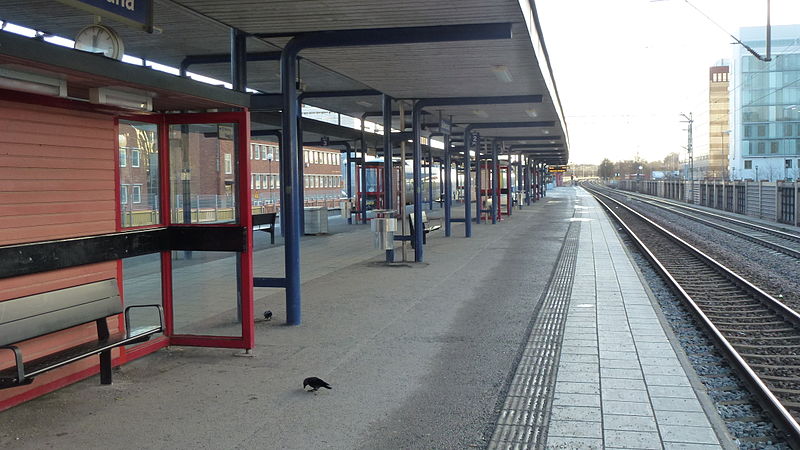 File:Sollentuna station03.JPG