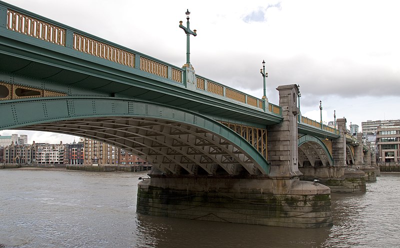 File:Southwark Bridge (1).jpg