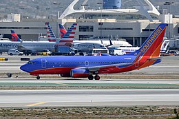 Southwest Airlines, Боинг 737-7H4 (WL), N401WN - LAX (24891087549) .jpg