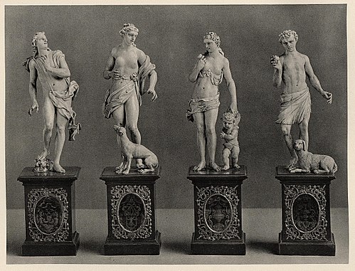 Elfenbeinschnitzereien: Apollo, Diana, Venus, Paris