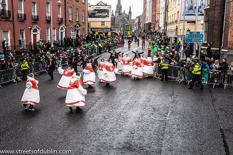 File:St. Patricks Day Parade (2013) In Dublin Was Excellent But The Weather And The Turnout Was Disappointing (8565139229).jpg