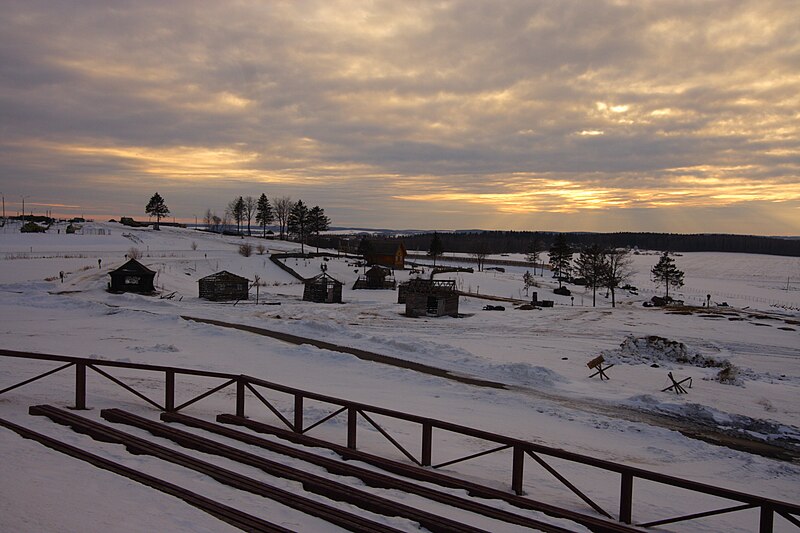 File:Stalin line - battlefield.JPG