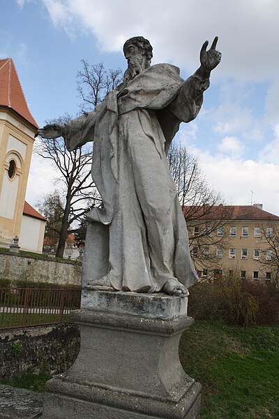 File:Statue of Saint Paul in Náměšť nad Oslavou, Třebíč District.jpg