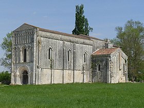 Abbaye Notre-Dame-de-l'Assomption de Châtre makalesinin açıklayıcı görüntüsü