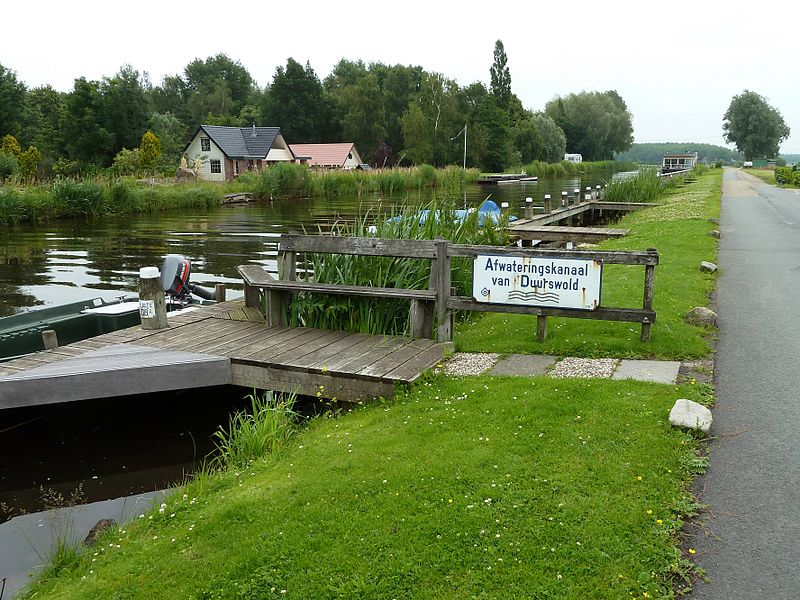 File:Steendam - Afwateringskanaal.jpg