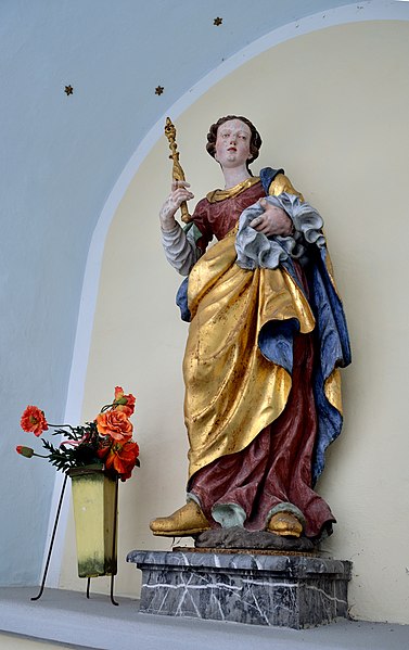 File:Steinpichler chapel, statue.jpg