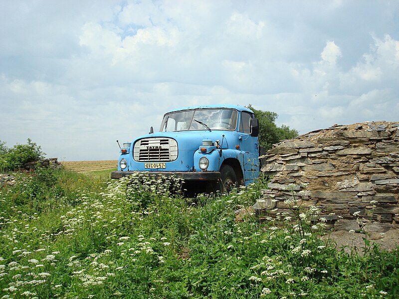 File:Tatra 148, Stránské 2008 02.jpg