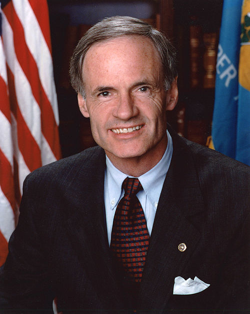Carper in his early Senate career