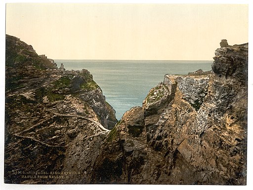 Tintagel, King Arthur's Castle from valley, II, Cornwall, England-LCCN2002696619