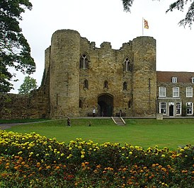 Замок Тонбридж, основанный Ричардом Фиц-Гилбертом