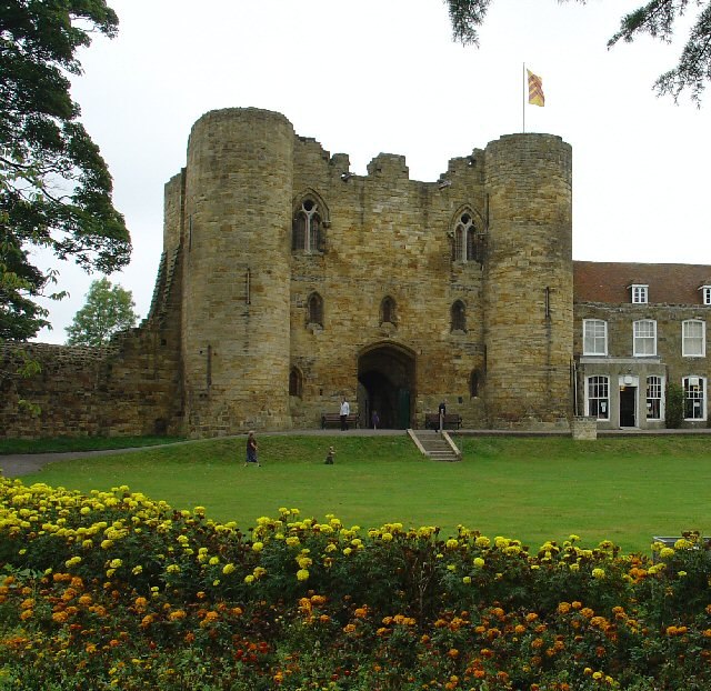 Tonbridge Castle gatehouse