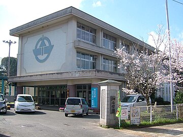 ファイル:Tottori_municipal_Konan-Gakuen.JPG