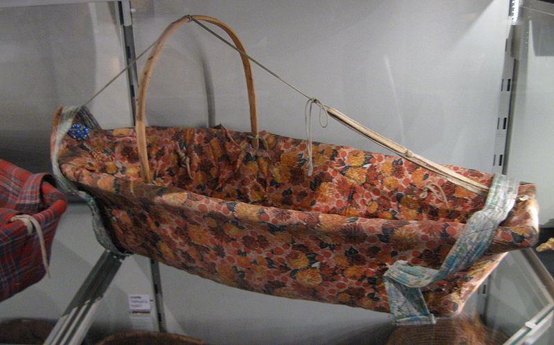 File:Tsilhqot'in baby cradle (UBC2010a).jpg