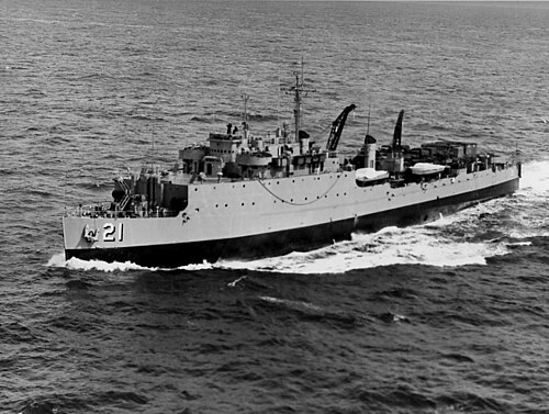 USS Fort Mandan;10122110.jpg