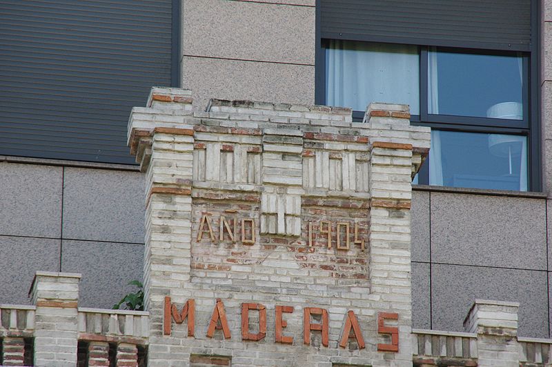 File:VIEW , ®'s - DiDi - RM - Ð 6 K - ┼ , MADRID ARGANZUELA EDIFICIO NEO-MUDEJAR - panoramio (1).jpg