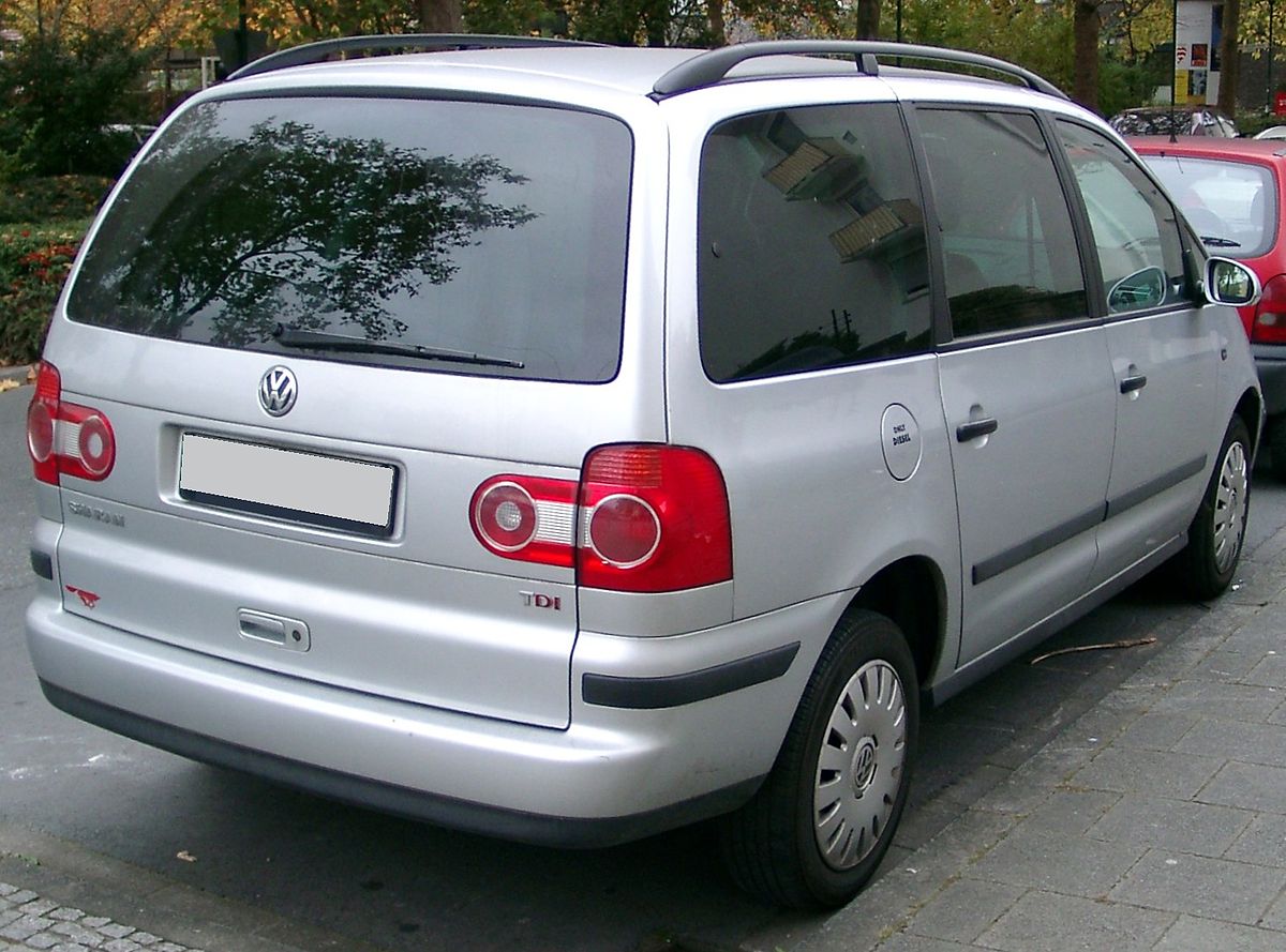 Vous trouverez une Volkswagen Sharan Bâche sur