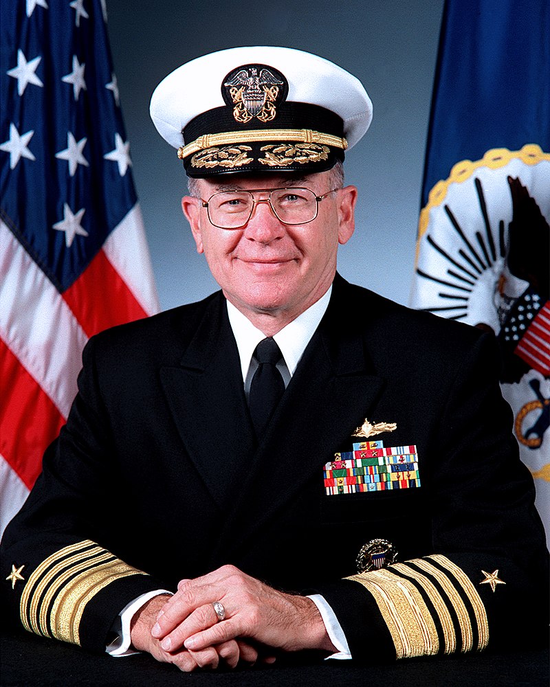 File:US Navy 050722-N-0295M-019 Retired Adm. Vern Clark and his