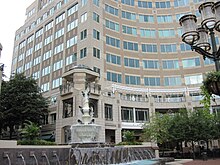 The fountain at Reston Town Center Washington DC 005.JPG