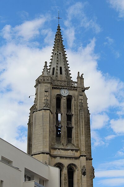 File:Église St Médard Creil 2.jpg