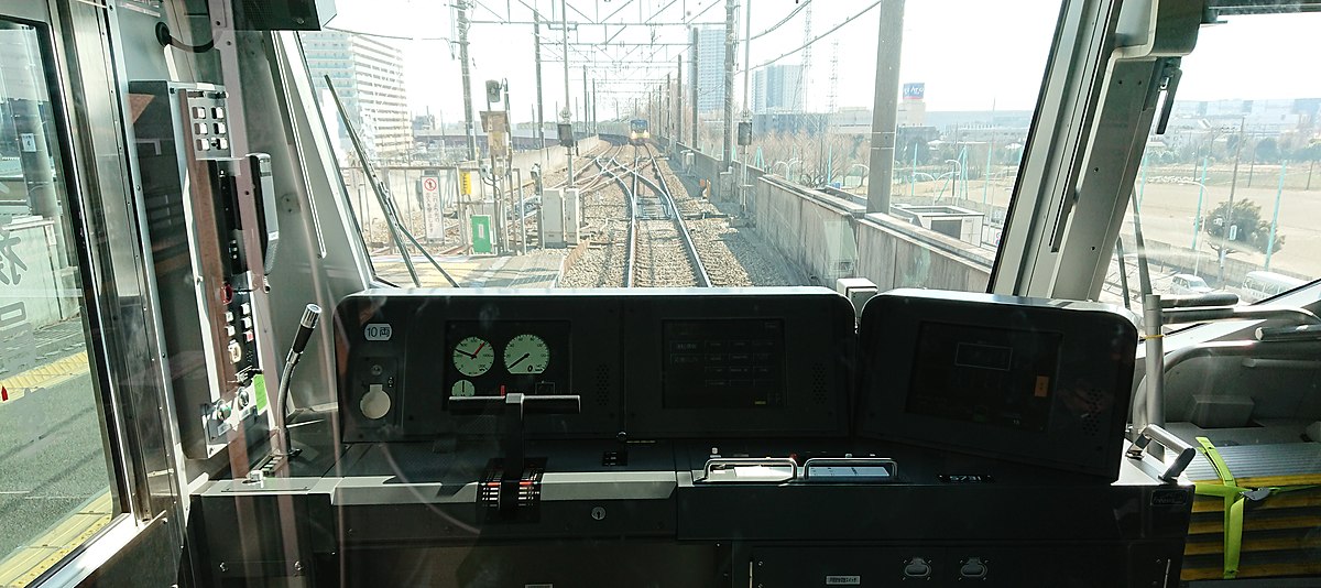 File 京王5000系電車運転台 Jpg Wikimedia Commons