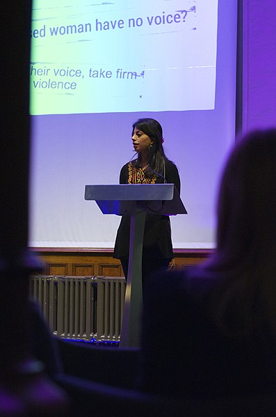 File:-POWiPL Guest Speaker, Meera Vijayann, Pierhead, November 20 2014 - Siaradwr Gwadd -POWiPL, Meera Vijayann, Pierhead, Tachwedd 20 2014 (15680593038).jpg