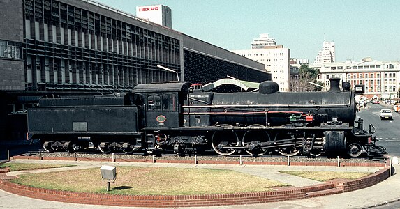 Class 16B 4-6-2 no. 805 (built by North British Locomotive Co. in 1917) plinthed outside Johannesburg station.