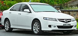 2005-2008 Honda Accord Euro Luxury sedan (2011-11-17)
