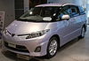 2008 Toyota Estima 01.jpg