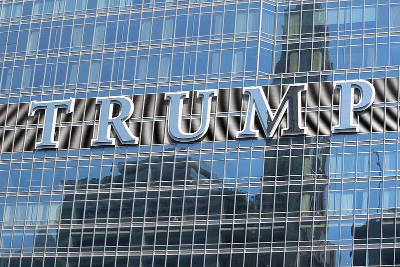 File:20140627 Trump International Hotel and Tower (Chicago) sign 2.JPG