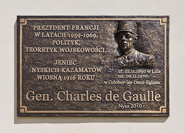 Memorial plaque to Charles de Gaulle