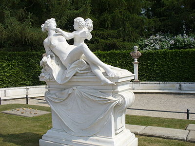 François Gaspard Adam, Flore et Zéphyr (1749), marbre, Potsdam, palais de Sanssouci.