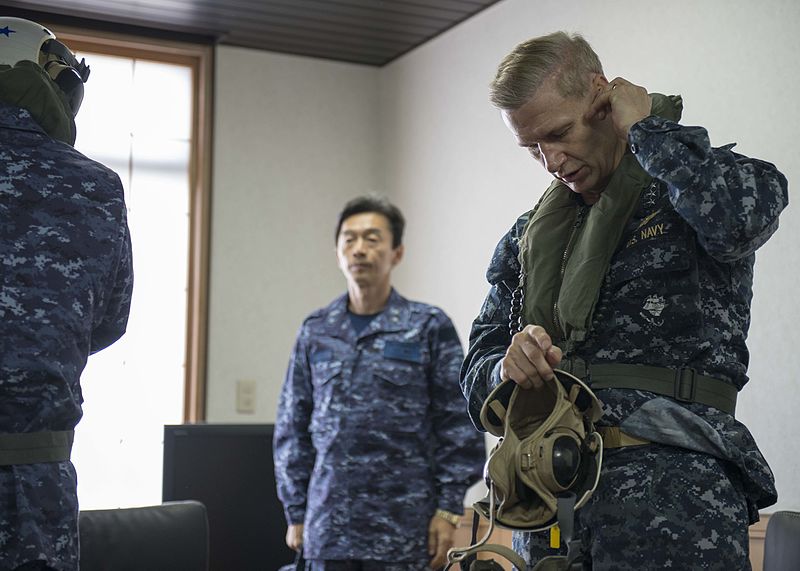 File:7th Fleet Vice Adm. Aucoin transits to USS Ronald Reagan 151124-N-EI558-017.jpg